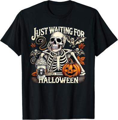 Warte nur auf Halloween Skelett Kaffee Kürbis T-Shirt