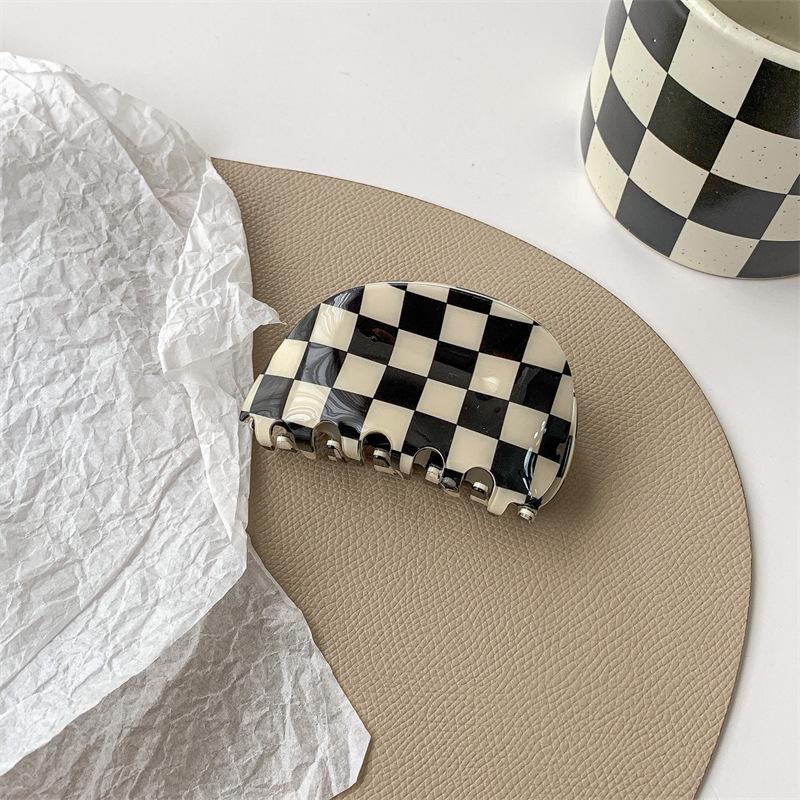 Black & White Checkerboard Shark Hair Clip - Elegant Summer Accessory