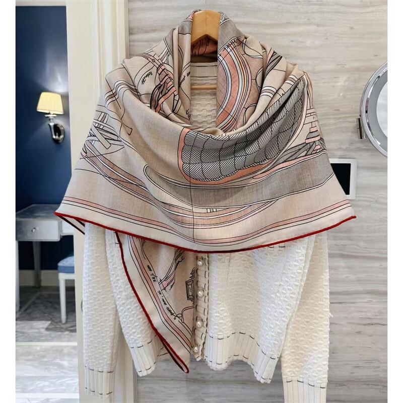 NINA SOLOR Double-Sided Lamb Wool Square Scarf