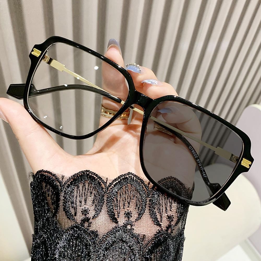 New Stylish Large Frame Photochromic Myopia Glasses Women Men Fashion Color Changing Anti Blue Light near Sight Eyeglasses  -4.0