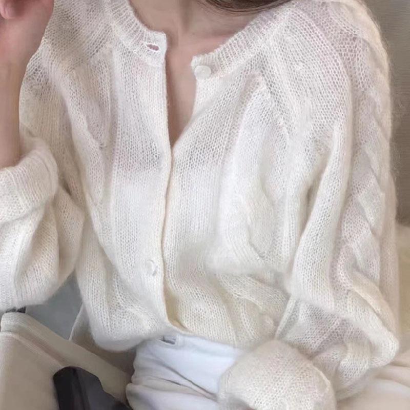 2024 Women's Round Neck Knit Cardigan: Gentle Style, Versatile & Loose Fit
