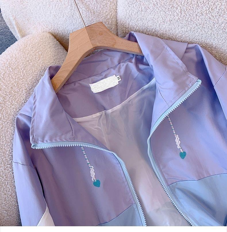 Women's Loose-Fit Hooded Windbreaker Jacket, Winter/Autumn 2025 - Perfect for Students and Sports.