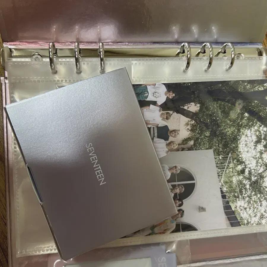 

Seventeen D Icon 101 Папка Foca Полный комплект