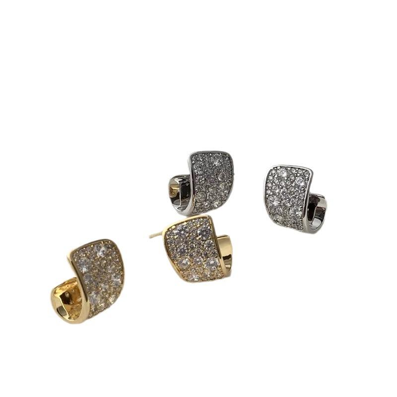 Luxury Sparkling Petite Diamond Earrings for Women - 2023 High-End Niche Design Studs