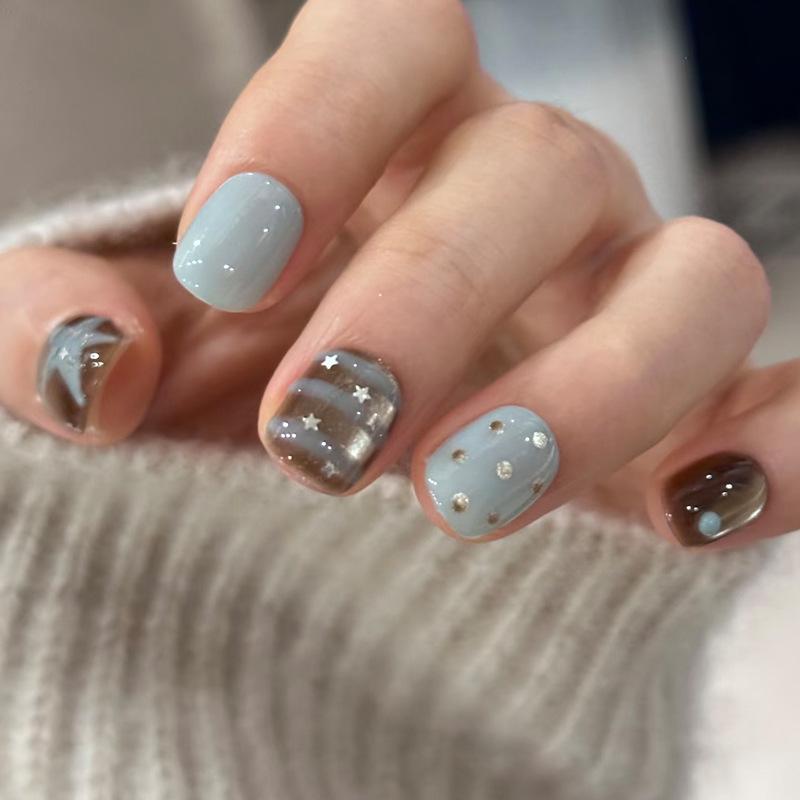 

24PCS Shiny Sequin Purple Short Square False Nails 3D Star Sweet Cool Metallic Silver Pattern Wearable Simple Press on Nails Art