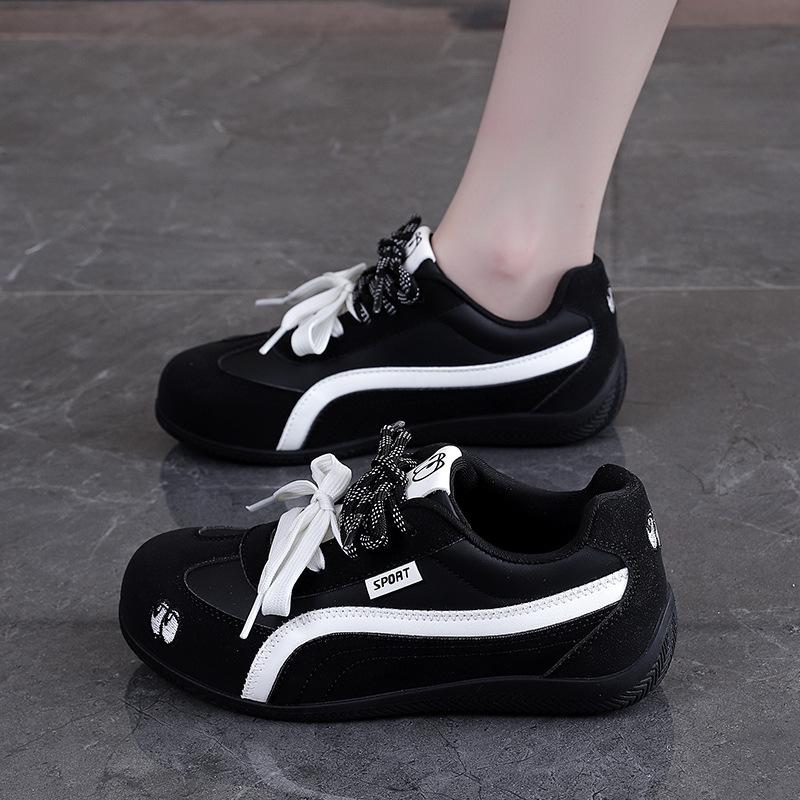 Red German training shoes women's spring new student versatile lightweight board shoes soft-soled casual sports shoes