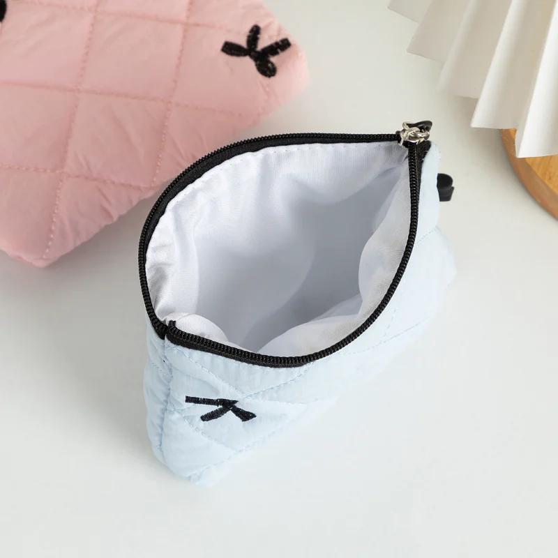 Cute Makeup Pouch for Lipstick Earphones Sanitary Napkin Tampon Storage Bag Wallet Quilted Bow Cosmetic Bag with Bow Pendant