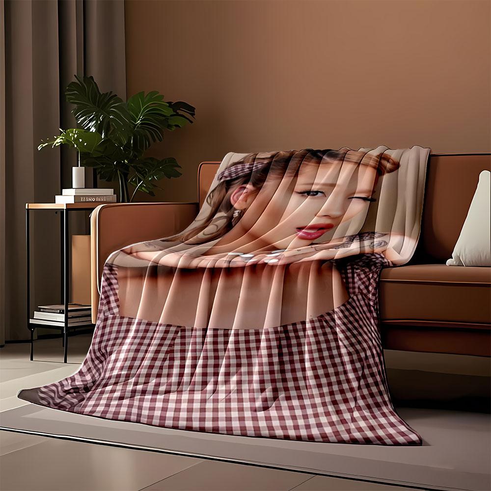 Chic Checkered Style Blanket for All Seasons Blanket Lunch Break Throw Gift