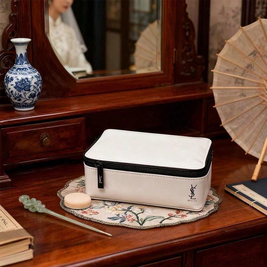 Cosmetics Storage Box, Large Capacity Toiletry Bag, Handbag, Travel Portable, White