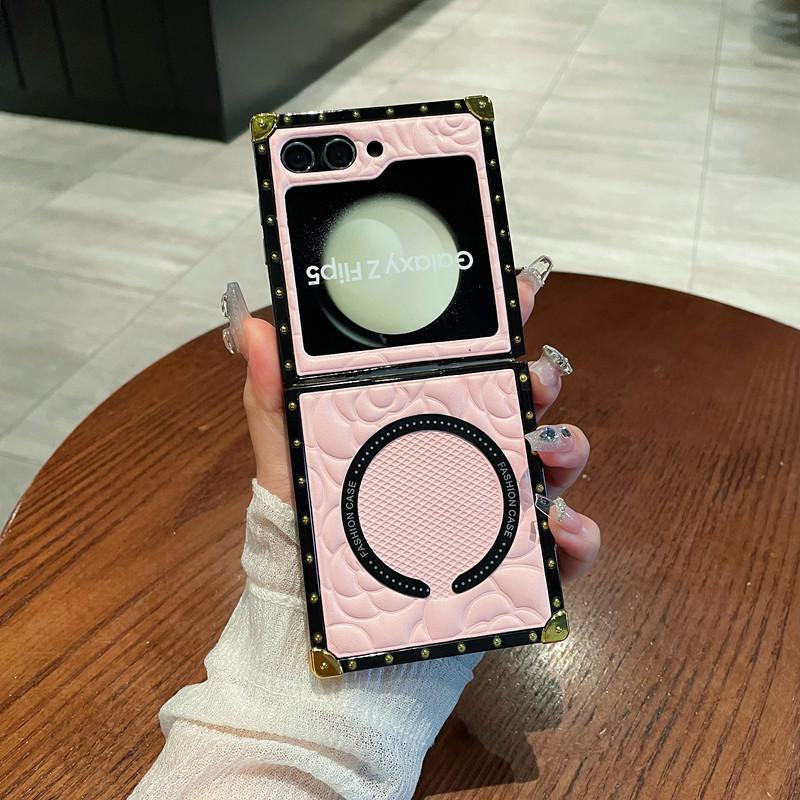 

Samsung ZFLIP5 3D Rose Магнитный чехол для зарядки для ZFLIP3/4: Складной чехол для телефона с защитой от падений для внешней торговли Samsung ZFLIP 6