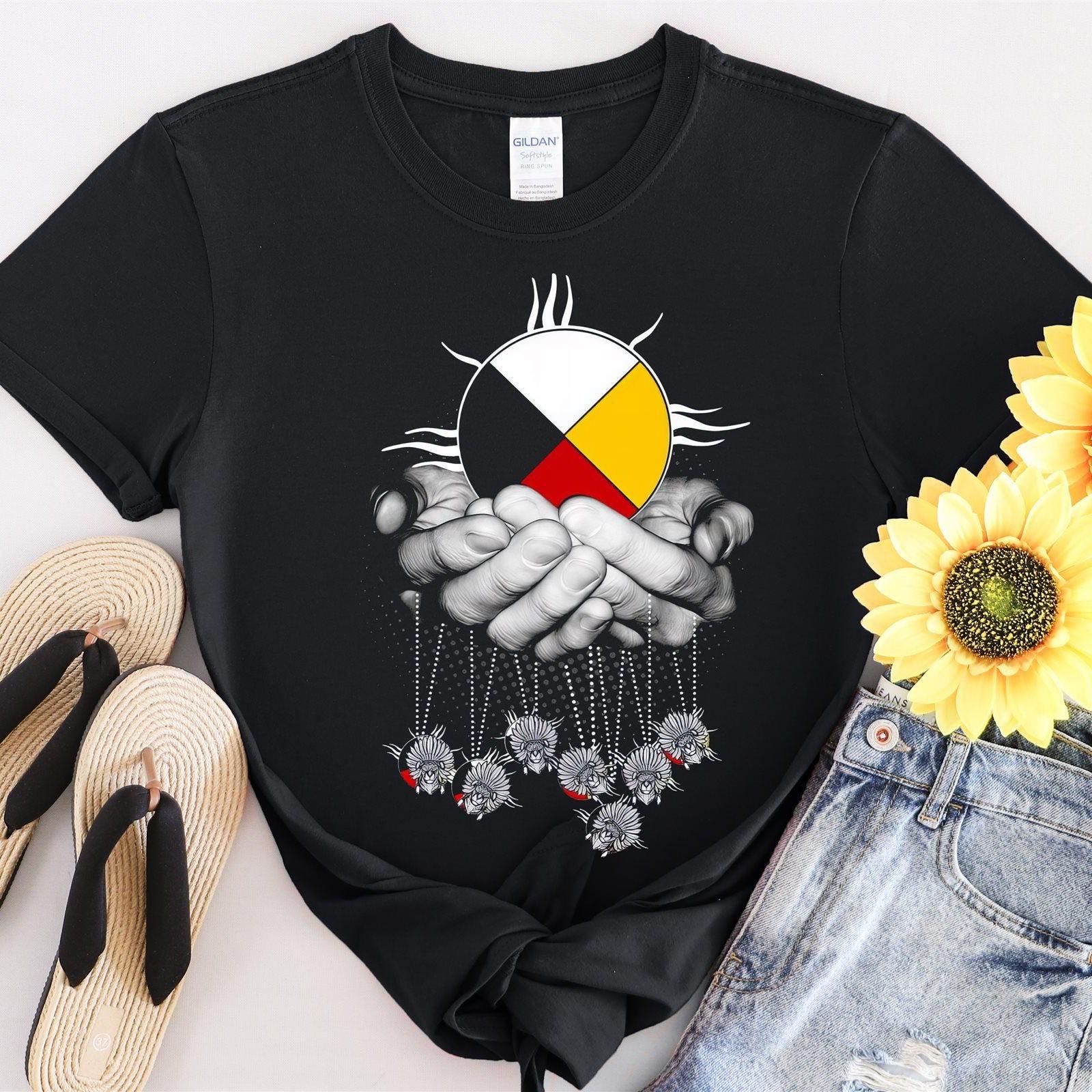 #32 Indigenous Native Animals Vintage Tshirt Men Women Unisex T-Shirt M