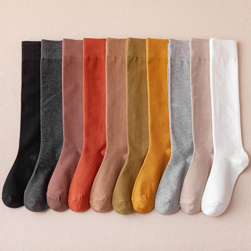 Women's Korean-Style Knee-High Black and White Slimming Cotton Socks