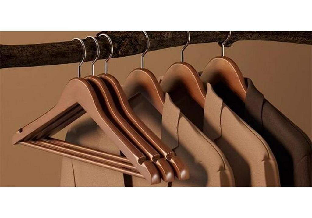 Anti-Slip Solid Wood Clothes Hanger - No Trace, Ideal for Home, Store, and Hotel Wardrobes