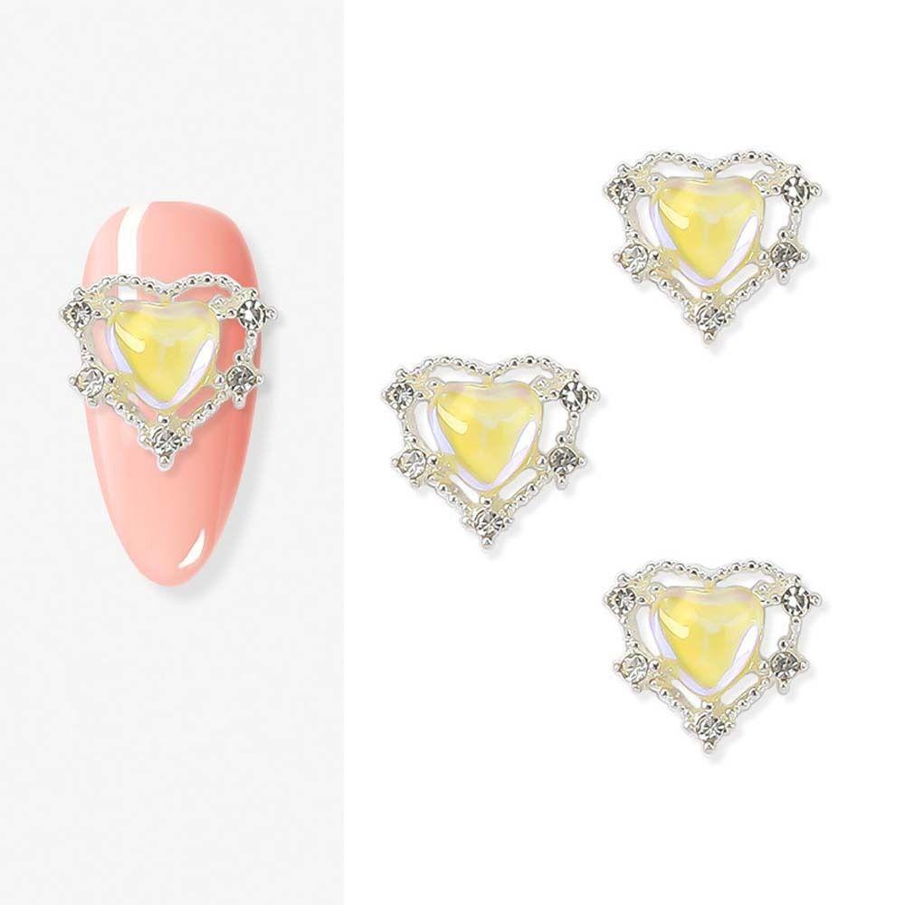 Manicure Accessories Nail Jewelry Rabbit Nail Decorations 3D Nail Art Drills Heart Nail Rhinestones