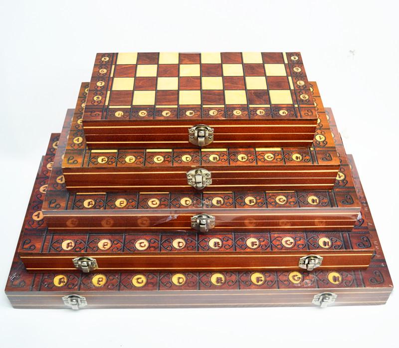 Wooden Magnetic 3-in-1 Chess Set: Portable, Foldable, Educational, Competitive Game