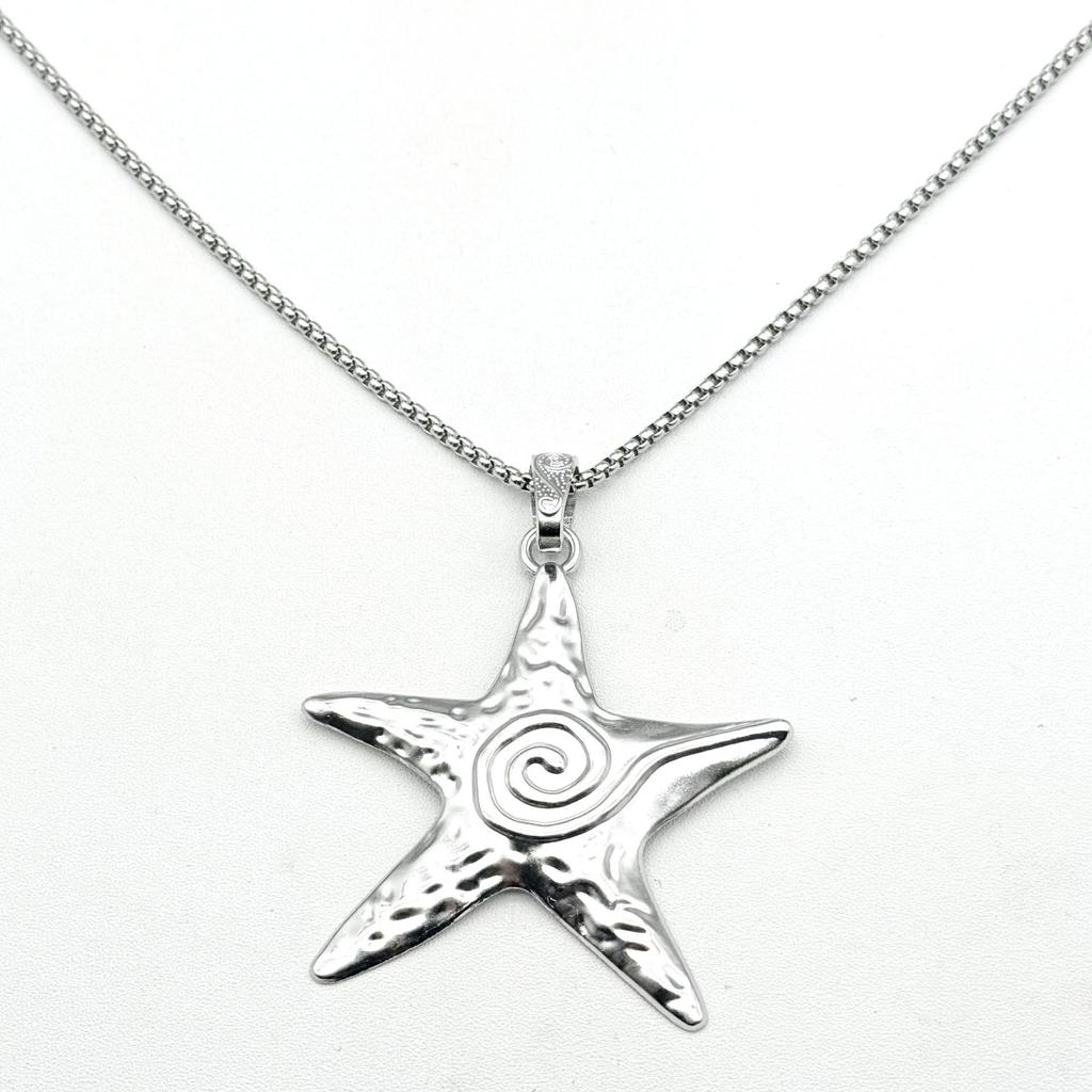 American Retro Starfish Pendant Necklace - Spicy Girl Seaside Vacation Style, Sweet & Cool Long Necklace with Exaggerated Sweater Chain.