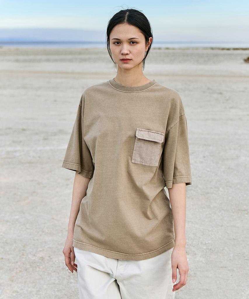 Peullukeu Out-Pocket Slam Logo Patch Pigment Short Sleeve T-Shirt Beige Fst734