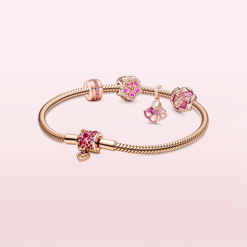 Pandora Puder Pfirsichblüten-Set, Armband aus Glas und synthetischem Zirkonia, gleicher Stil für Männer und Frauen, Partner-Modell ZT24091815A