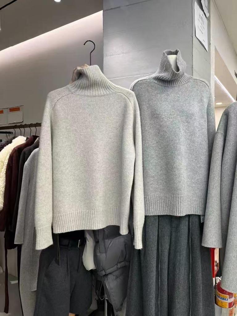 Women's Thickened High-Neck Wool Knit Pullover - Autumn/Winter '26 Collection