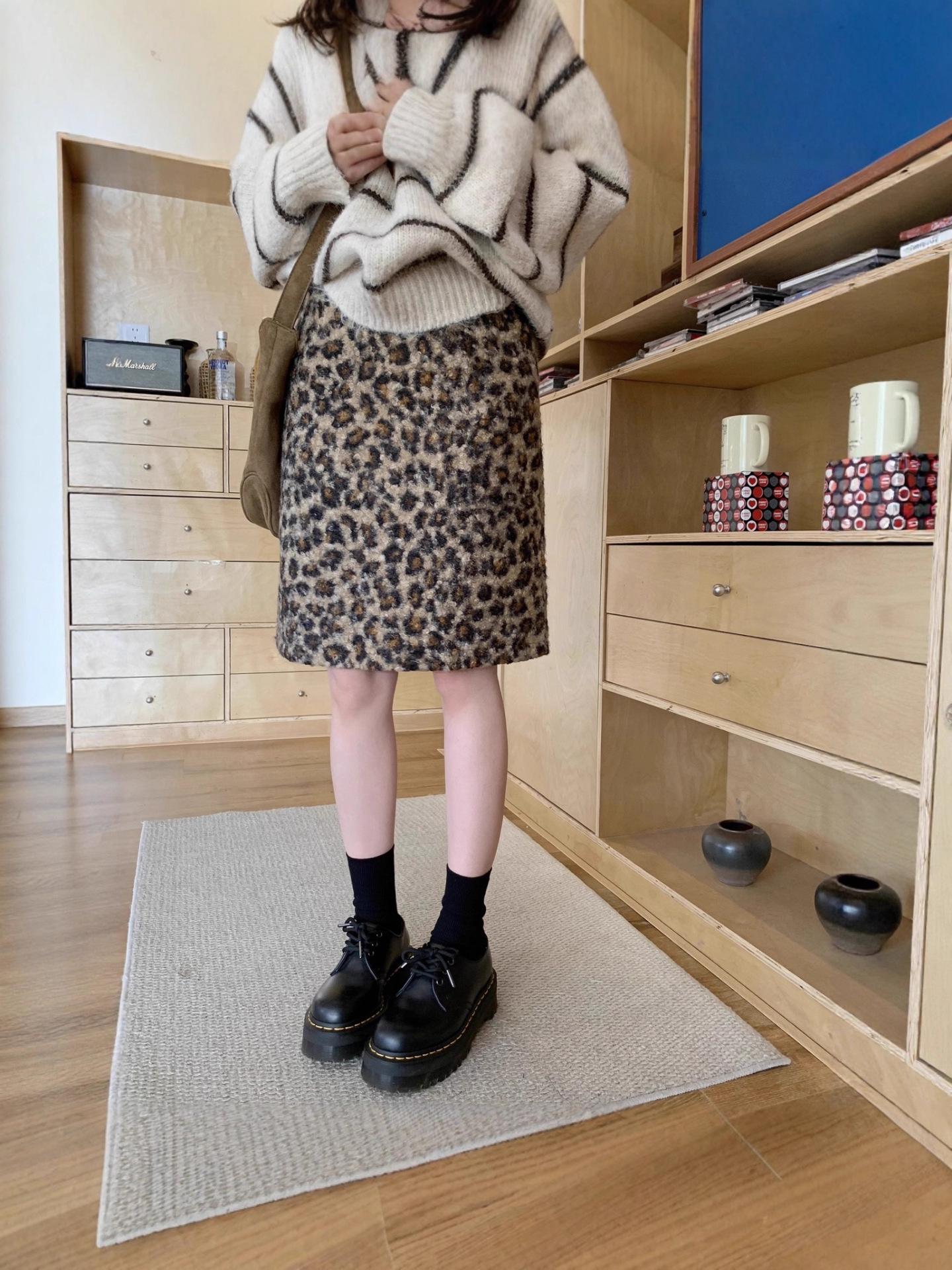 2025 American Retro Leopard Print Velvet Woolen Skirt M