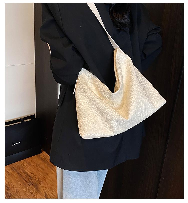 Tote bag women's large capacity 2025 new casual simple versatile shoulder bag high-end casual work commuter bag