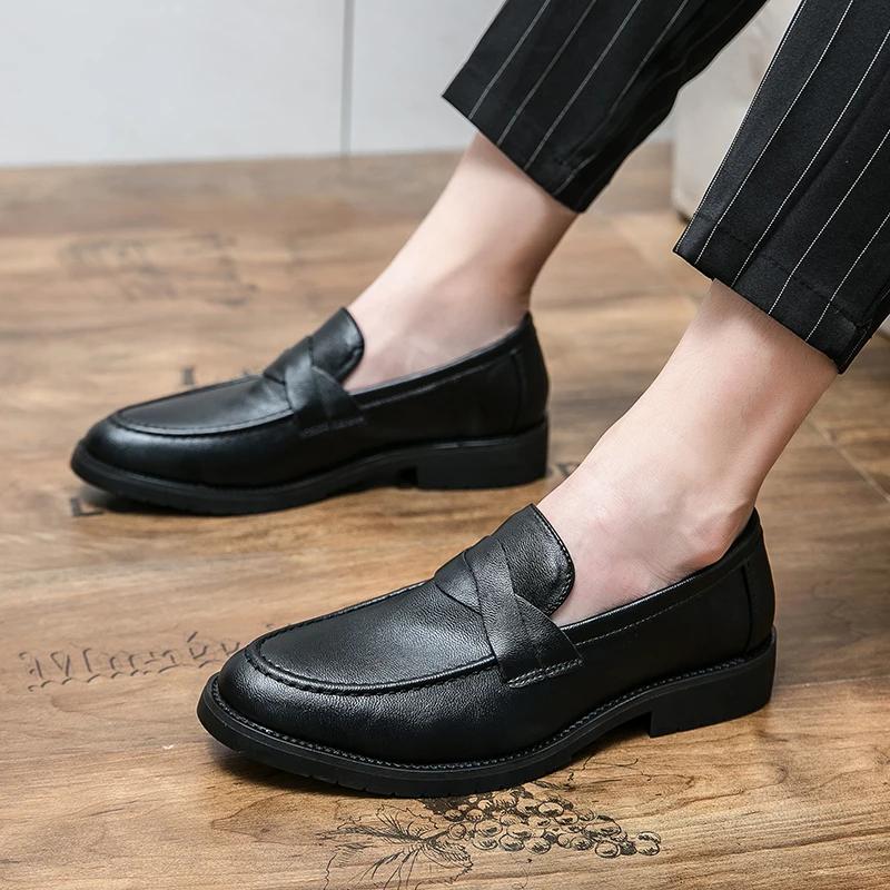 Men's Fashion Casual Loafers Comfortable Flat Soft Sole Leather High Quality Style Men's Business Date Loafers Driving Shoes