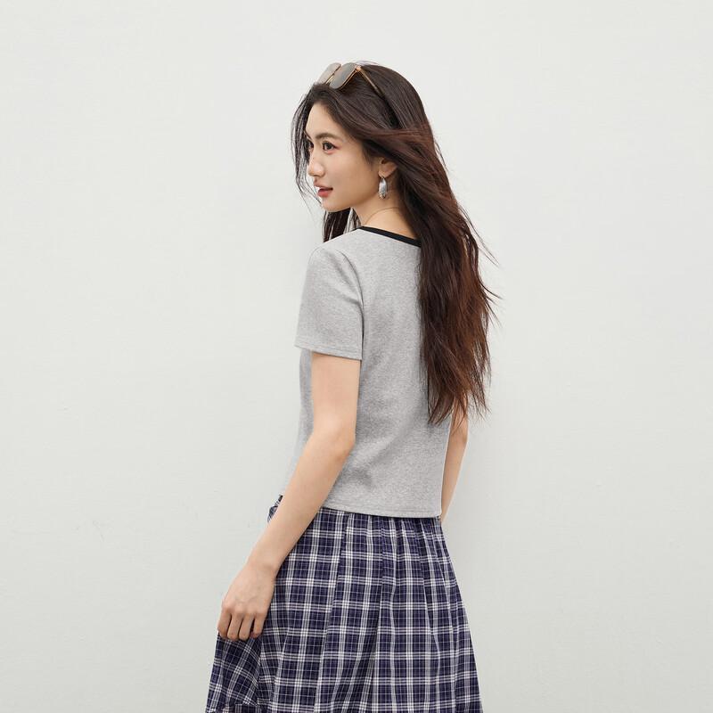 Shangdoubila Contrast U-Neck Bow Embroidered Knit Top