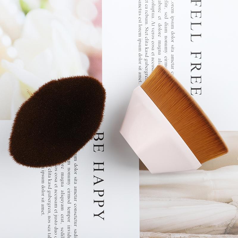 Popular 55# Magic Foundation Makeup Brush with Cover