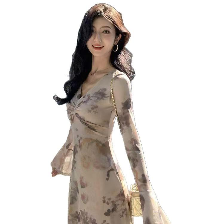 Retro printed dress Chinese women's autumn new slim spring and summer temperament thin horn long dress women's tide