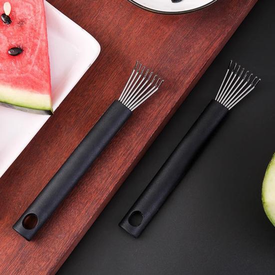 Watermelon Seeds Removal Tool Stainless Steel Watermelon Claw with Handle Fruit Cutting Gadget for Efficiently Cutting Watermelon