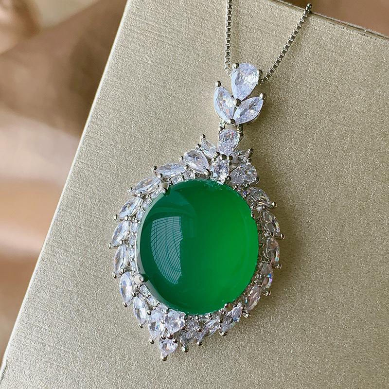 

Ювелирные изделия Имитация Халцедона Однотонный Легкая Роскошь Набор Подвеска 18 * 20 Кольцо 13 * 18