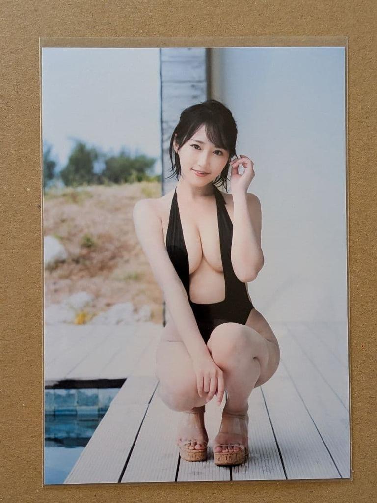 [USED] Kawase Moe 2nd DVD Bonus 10 Photos, 1 Autographed