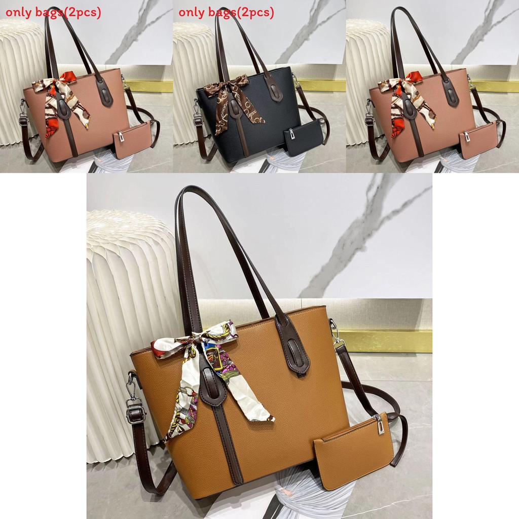 Fashionable Oversized Tote Handbag With Inner Compartments For Leisure And Shopping