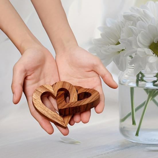 Wooden Heart Ornament Intertwined Hearts Love Memorial Gift Interlinked Heart Couples Keepsake for Anniversary Valentine's Day Gift