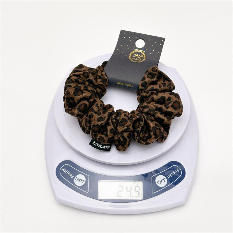 Trendy Leopard Print Scrunchies Aesthetic Hair Accessory for Women Fashion Ponytail Holder