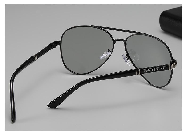 Men's Trendy Polarized Photochromic Aviator Sunglasses for Driving