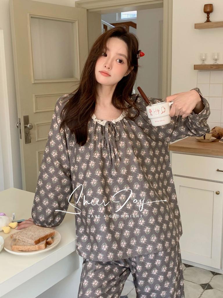 Cotton Crew Neck Comfortable Lace Up Lace Set Women's Loungewear Long Sleeves Pants Pompom Comet