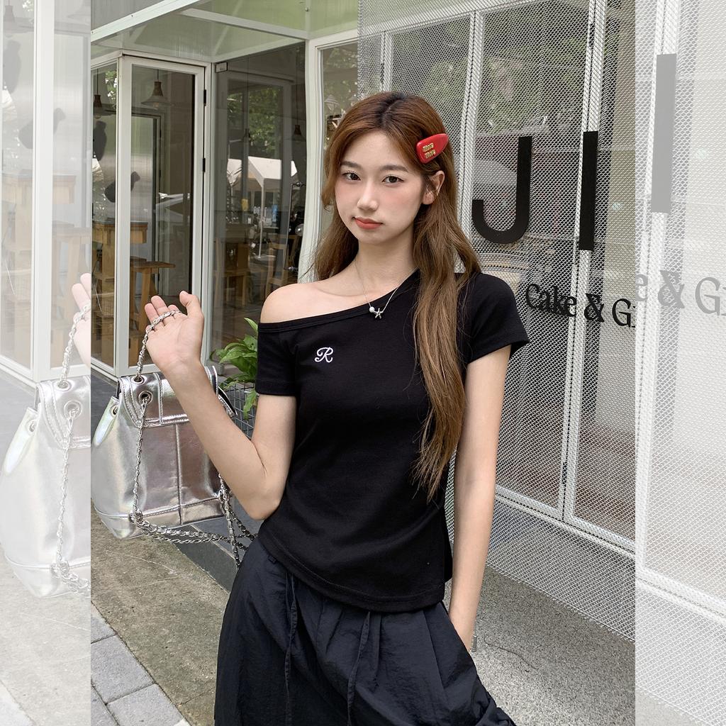 Korean black letter embroidered slanted shoulder short-sleeved t-shirt women's summer new slim-fitting and thin top