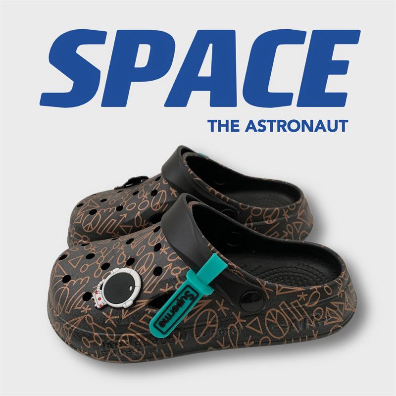 Cool slippers women's summer outer wear household thick-soled non-slip hole shoes ins couple beach slippers men