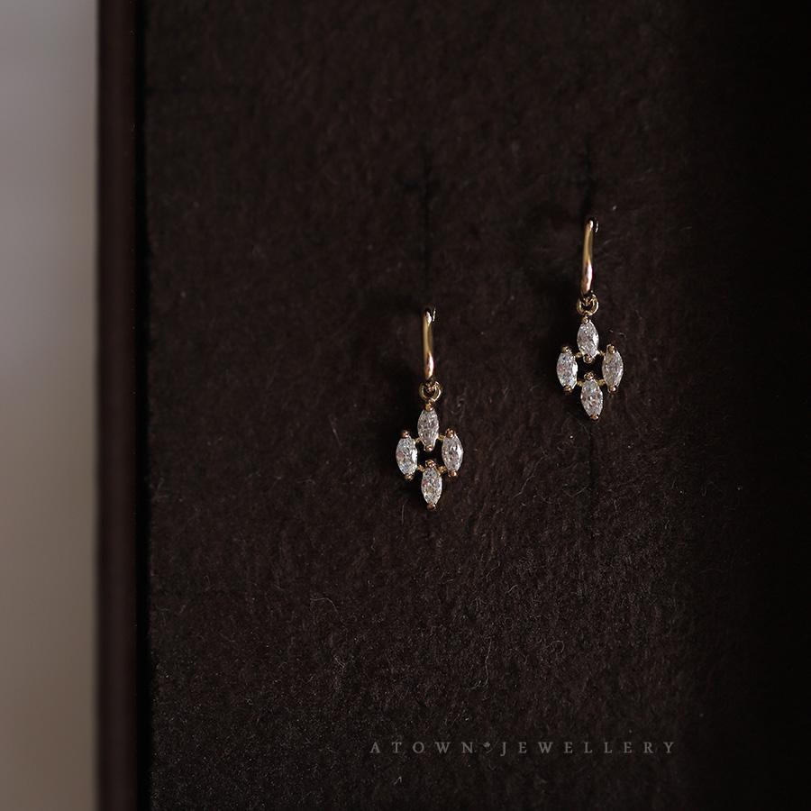 14k Gold-Plated Sterling Silver Diamond Rhombus Dangle Mini Earrings - Japanese Retro Court Style for Women.