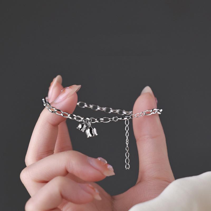 Sterling silver S925 silver bracelet for your girlfriend, fashionable design flower bracelet, retro lily of the valley flower bracelet