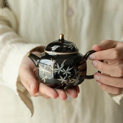 Chinesische Retro-Teekanne schwarzgoldene Glasur Aprikosenblüte Gürtelfilter quadratische Kanne Haushalt High-End Kung Fu Tee-Set Keramik Teezubereiter