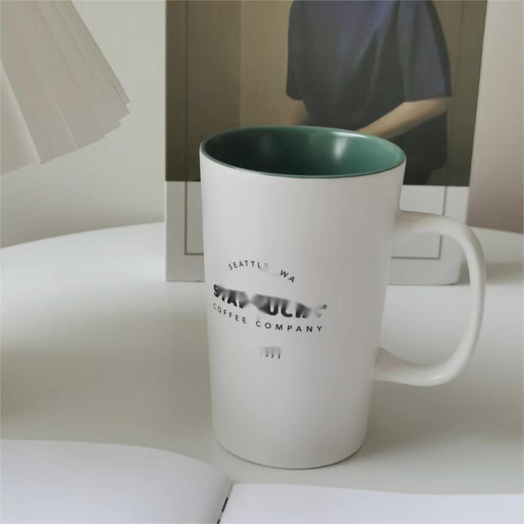 2022 Christmas Polar Bear Sweater Ceramic Mug, 425ml 301-400ml