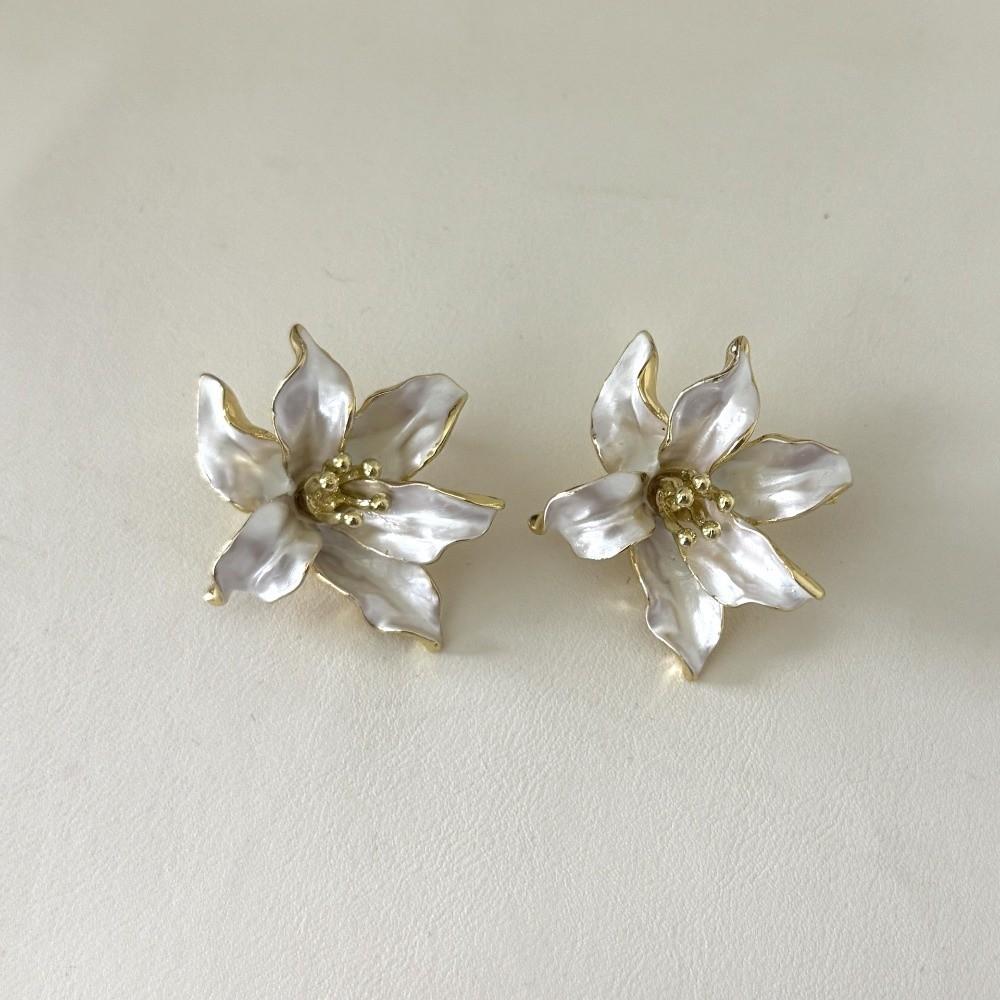 Irregular Flower Stud Earrings Pleated Ear Accessories Temperament Flower Earrings  Jewelry
