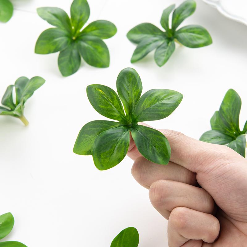 50/100pcs Artificial Fake Plants High Quality Hanging Bell Leaf Wedding Party Wreath Festival Home Room Decorations Roses Flower