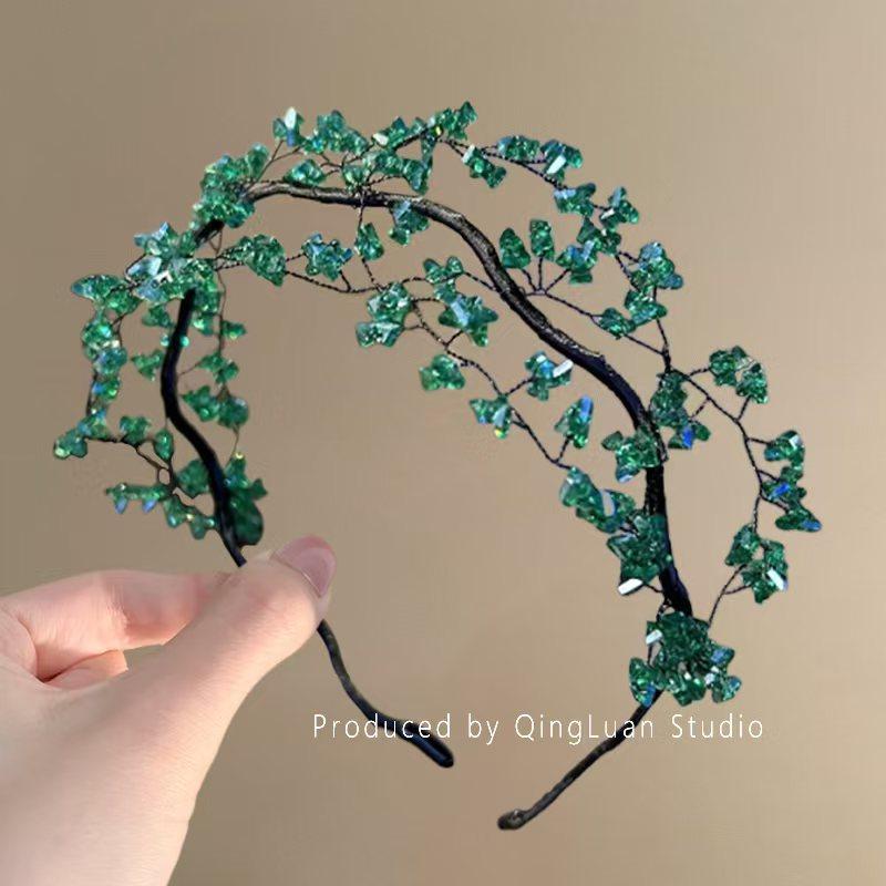 Sweet Green Crystal Hairband, Forest-inspired, Ethereal, Stunningly Fresh Retro, Exquisite Beaded and Woven Unique Hair Accessory 1pcs зелёный