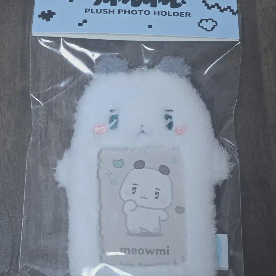 

Plave Mimemimu Mimi Will Be A Miami Photo Card Holder