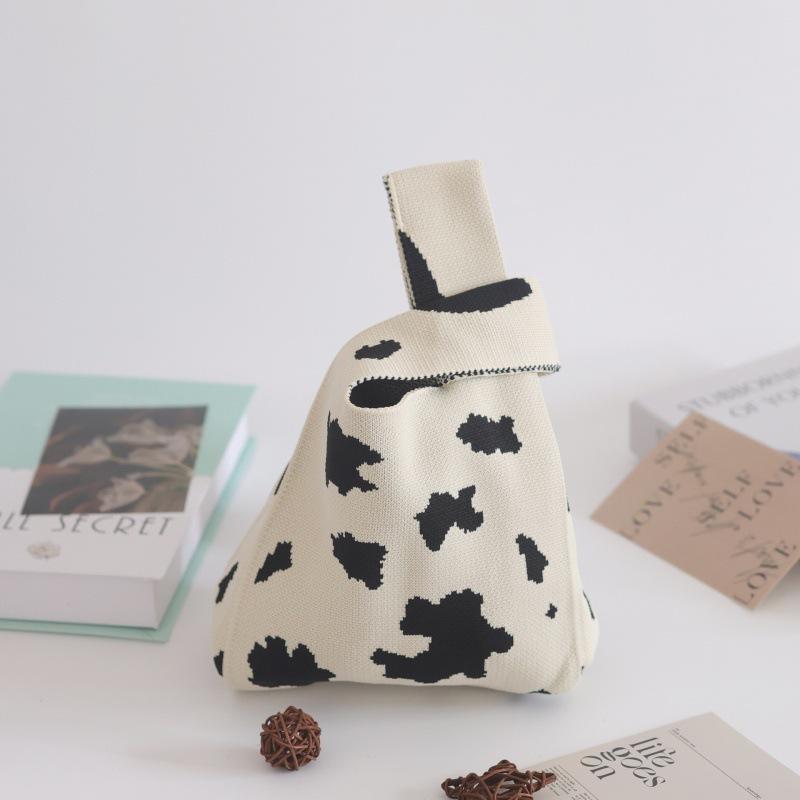 Ins Internet celebrity handbag women's knitted wool bucket bag Japanese and Korean version versatile hand carry casual tote bag box lunch bag