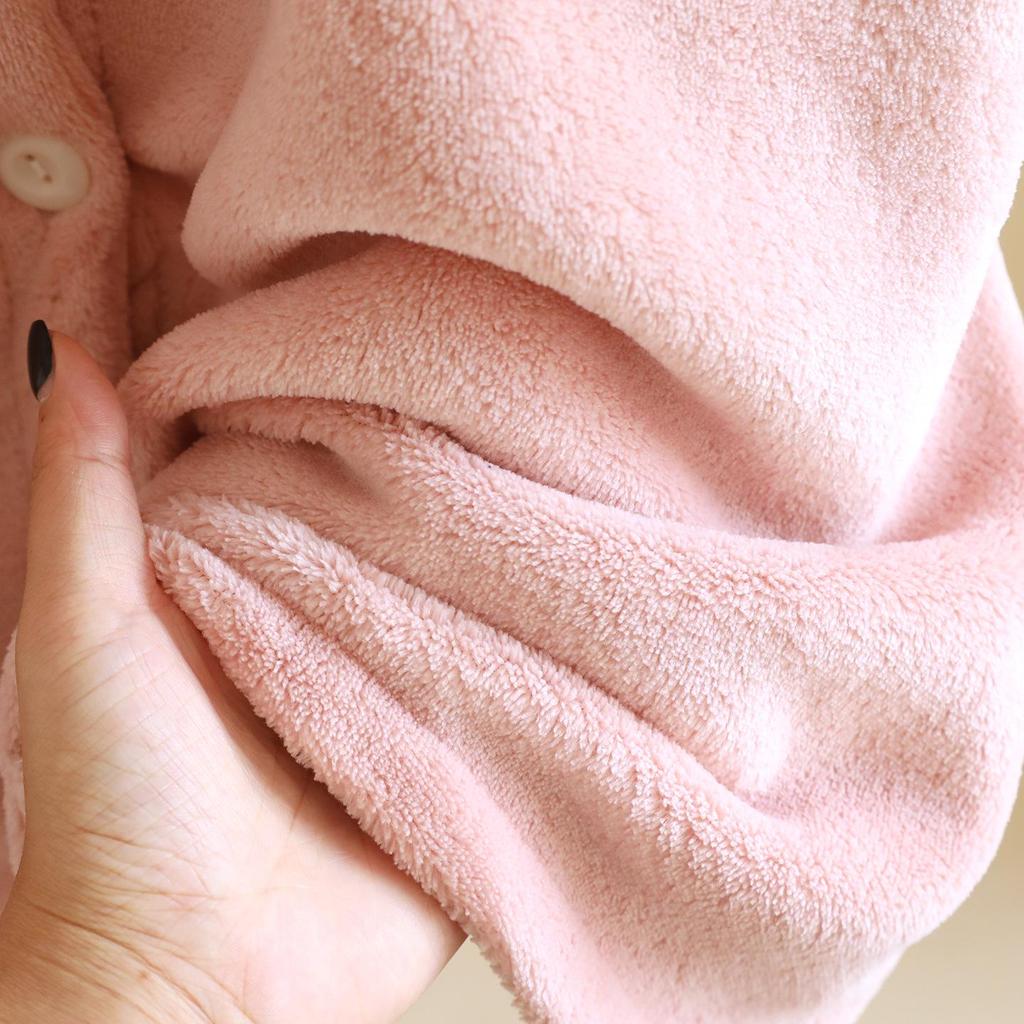 Women's Thickened Hooded Flannel Bear Robe - Cozy Wear for Indoor & Outdoor Spring and Autumn.