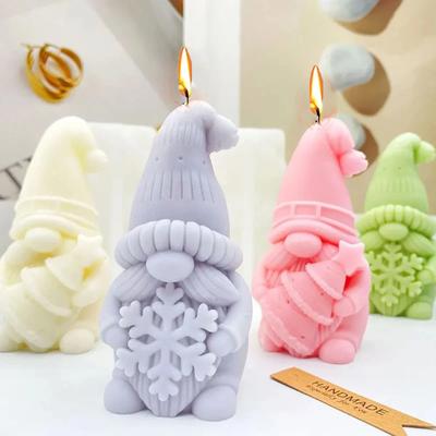 Nouveau Nain Serrant un Flocon de Neige Sapin de Noël Bougie Moule en Silicone 3D Père Noël Artisanat Plâtre Savon Résine Moule Cadeau Fête de Noël